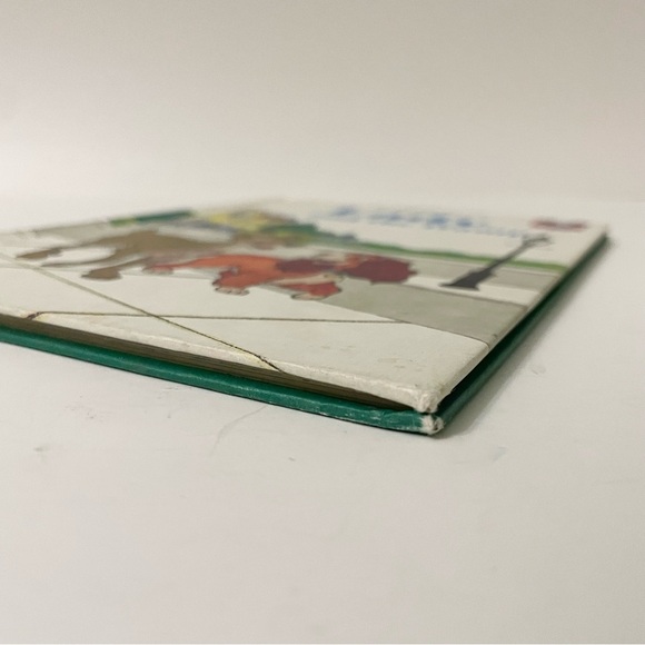 Vintage Disney Lady and the Tramp Hardcover Book - Picture 3 of 11